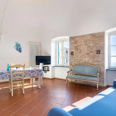 Hostdomus - Luce Di Verezzi *