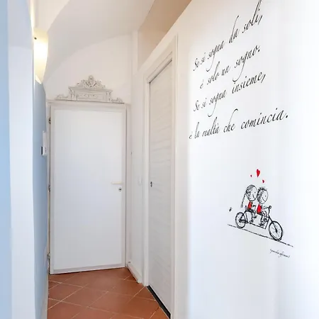 Hostdomus - Luce Di Verezzi *